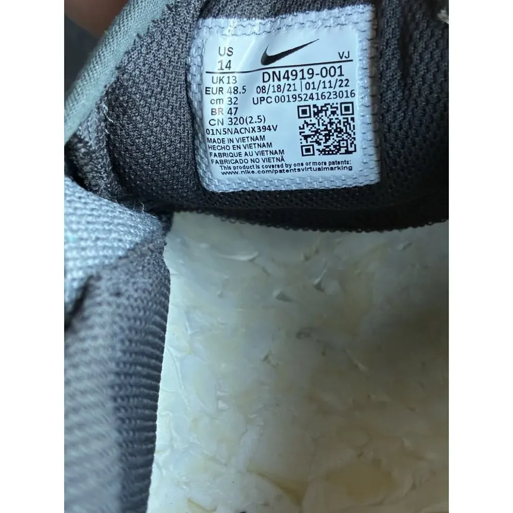 Nike very clean